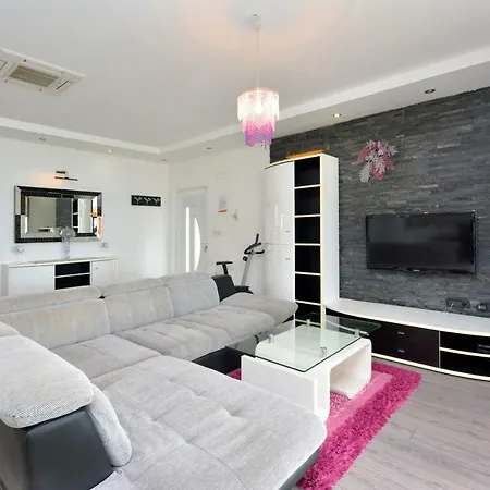 Beach Apartman Petra Podstrana Exterior photo