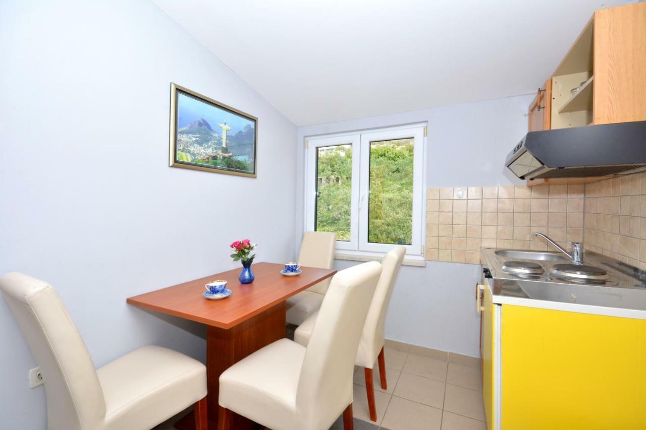Petra Apartment